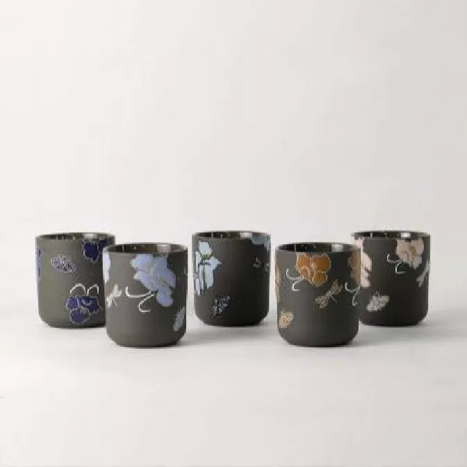 Floral Whisper käsinmaalattu Art kynttilänjalka